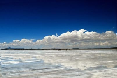 1024px-Vista_del_Salar_de_Uyuni.jpg